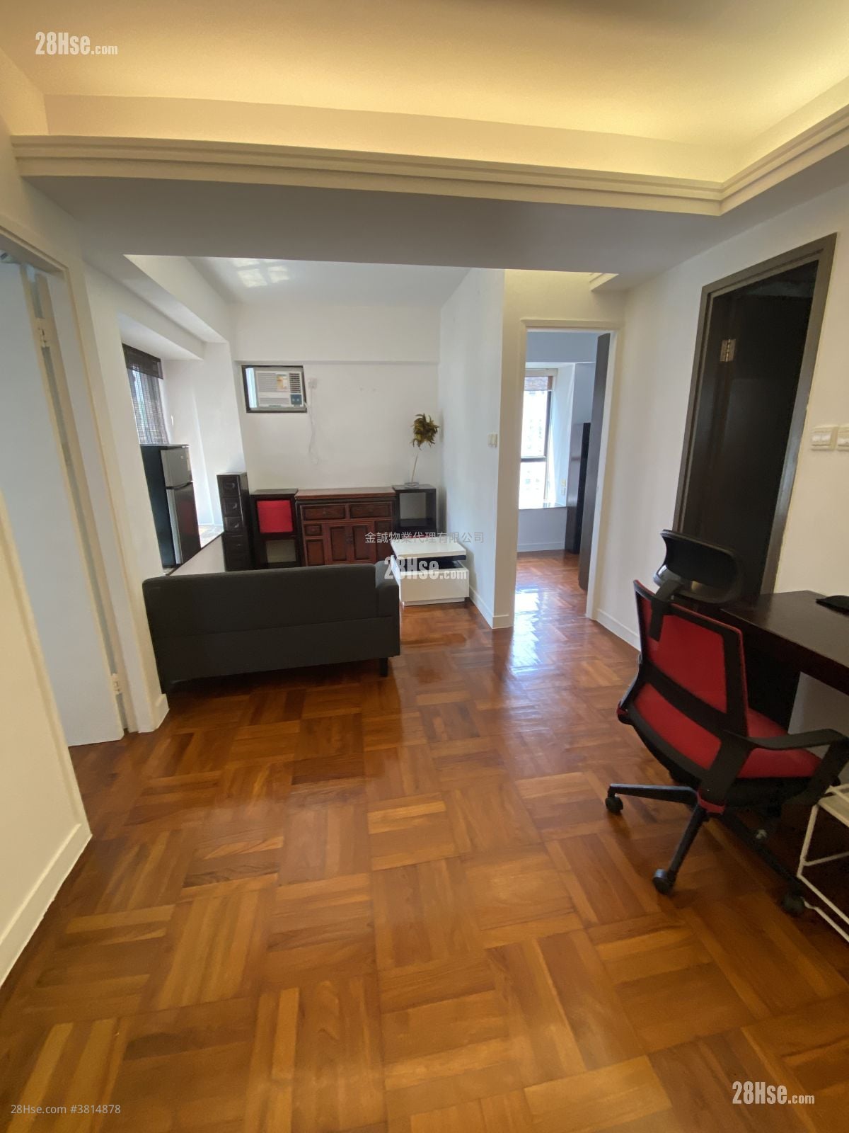 living room: Rich View Terrace Rental 2 Bedrooms , 1 Bathroom 393 ft²