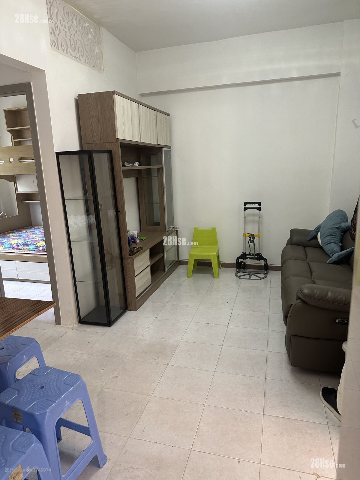 建德大楼 租盘 2 房 , 1 浴室 375 平方尺