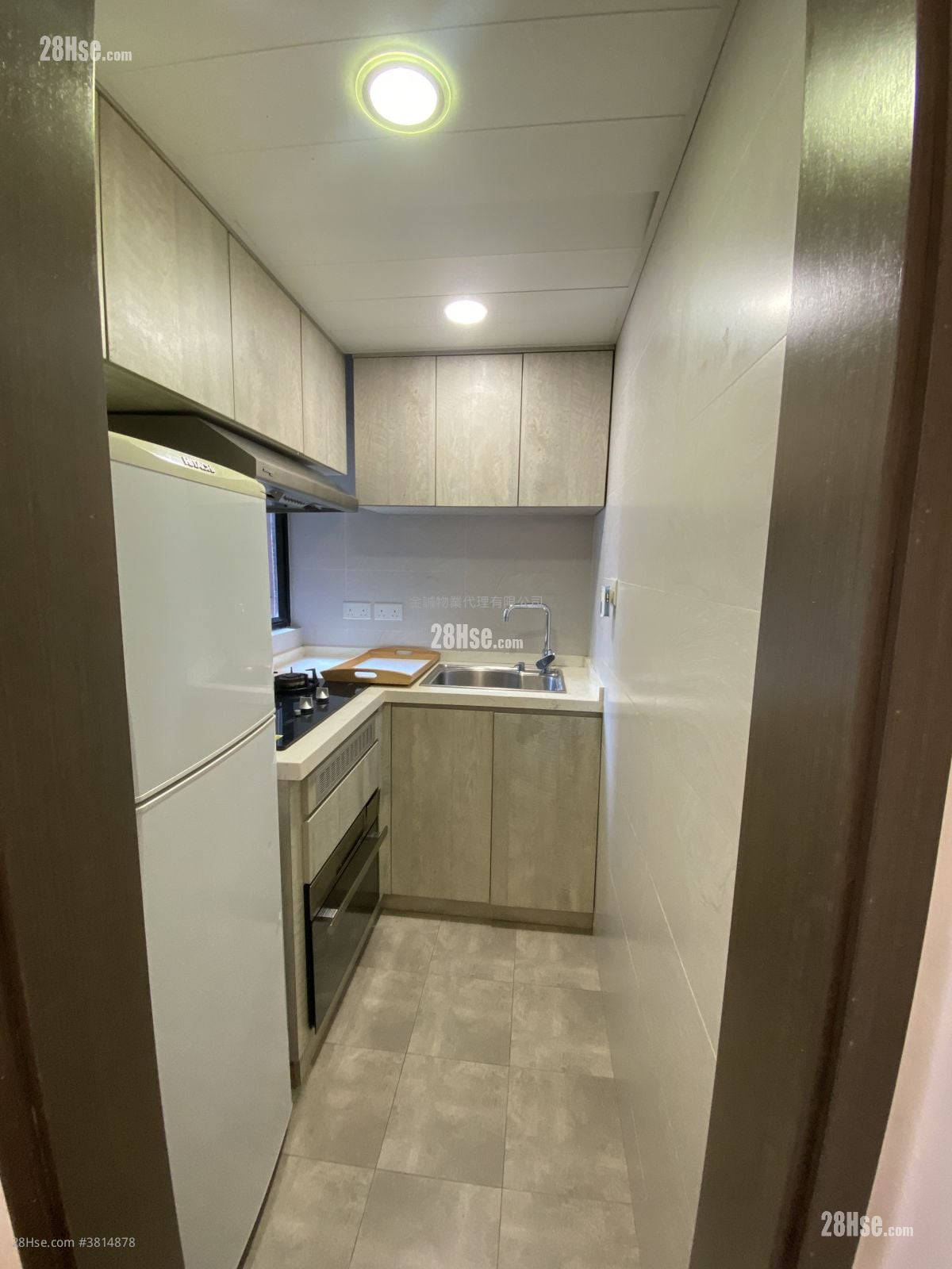 kitchen: Rich View Terrace Rental 2 Bedrooms , 1 Bathroom 393 ft²