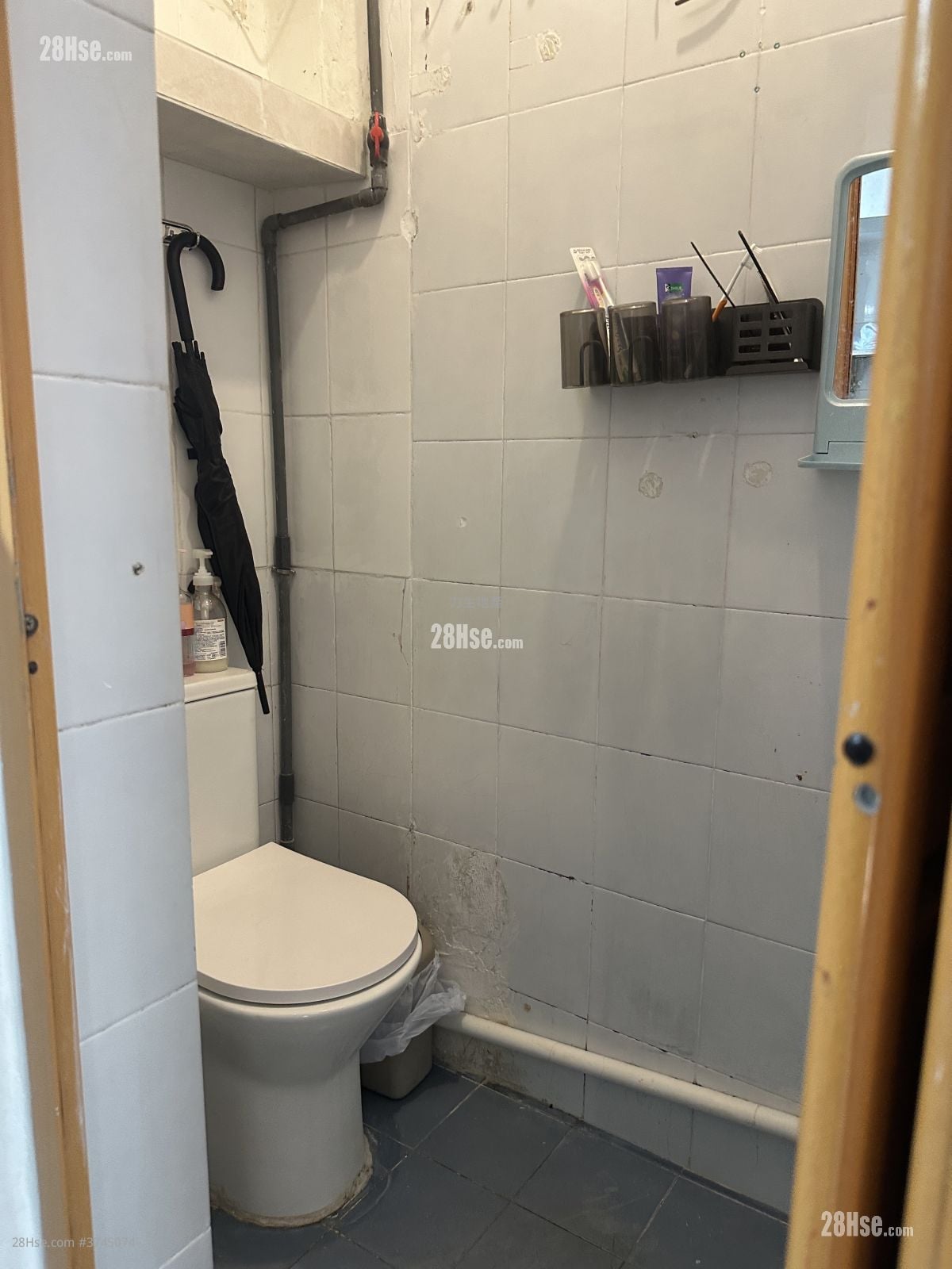 建德大楼 租盘 2 房 , 1 浴室 375 平方尺