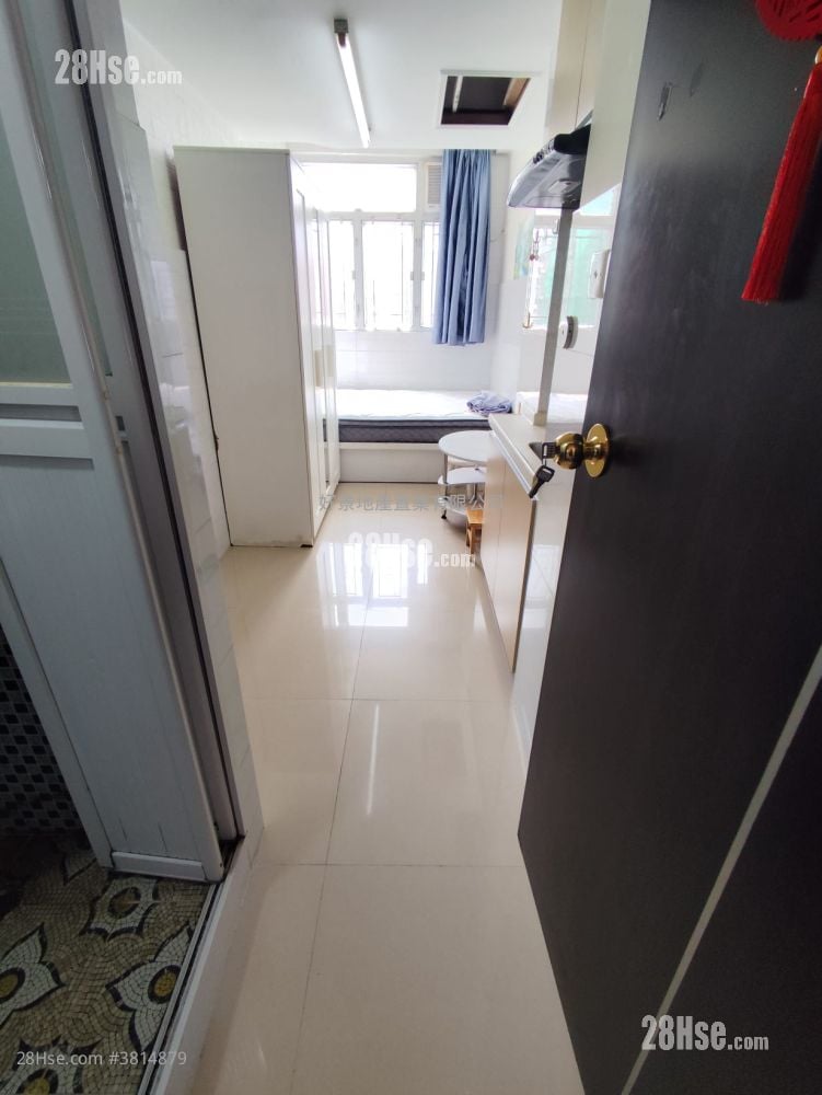 周氏大廈 租盤 開放式間隔 , 1 浴室 110 平方呎