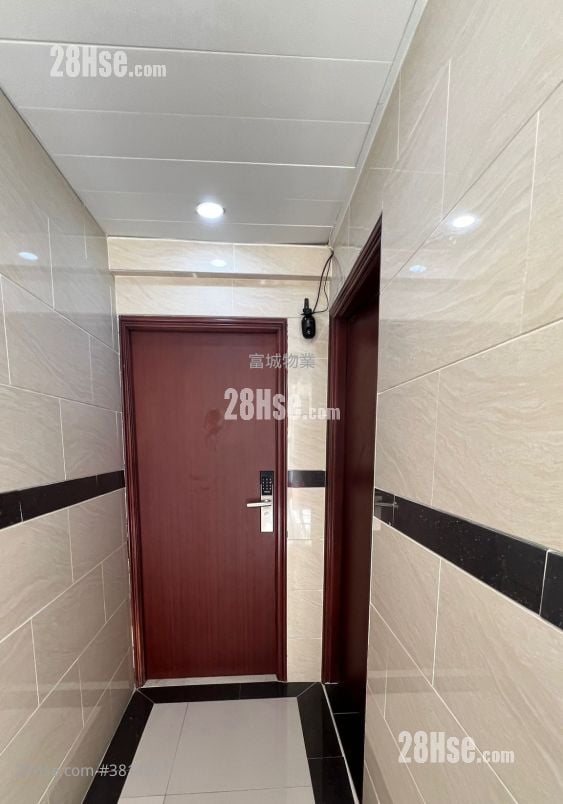 文績大廈 租盤 120 平方呎