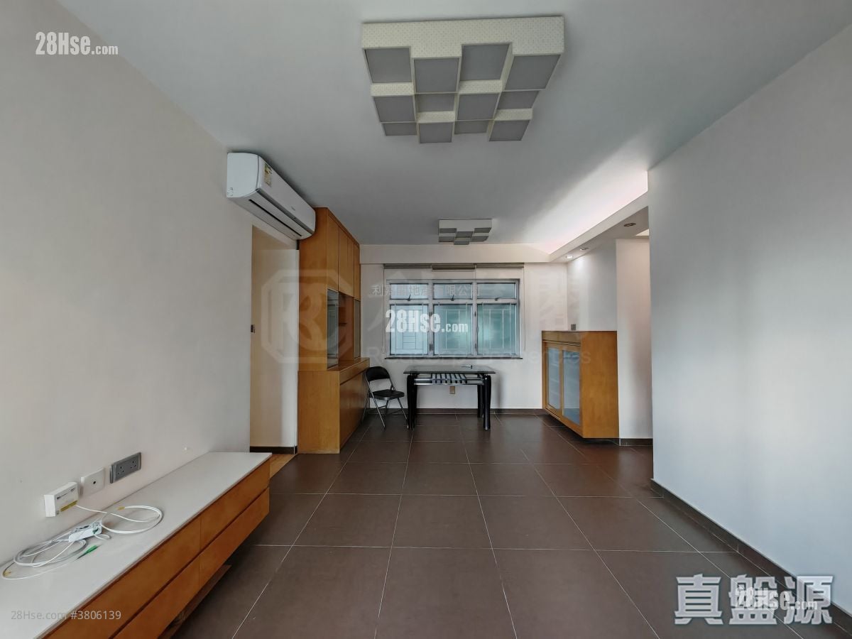 Sereno Verde Sell 3 Bedrooms 598 ft²