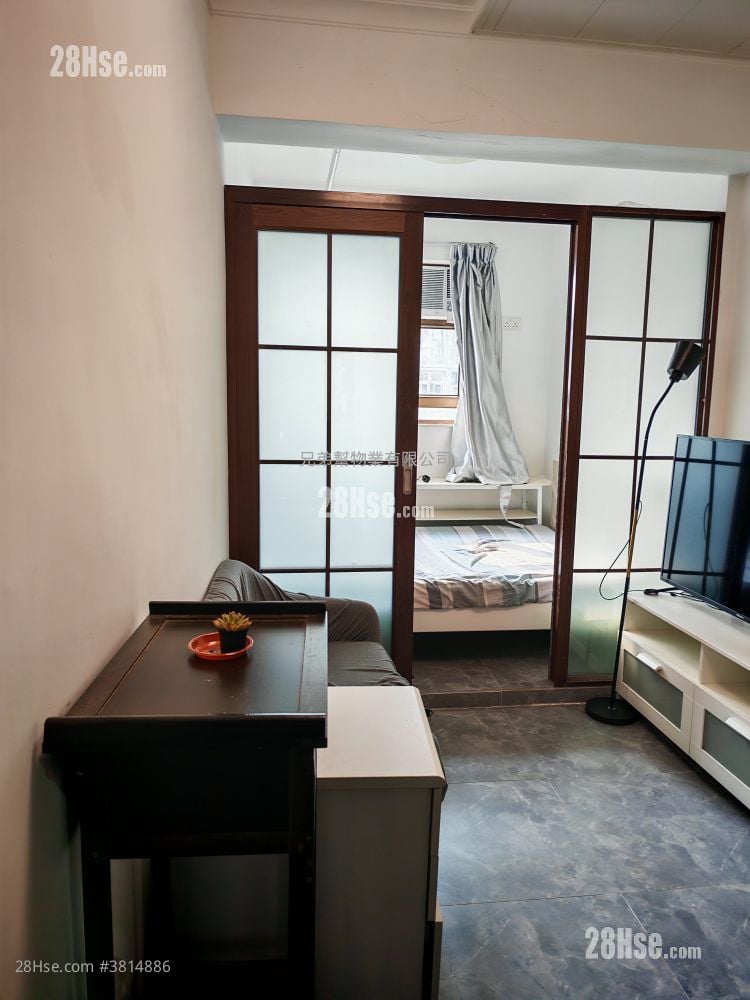 唐樓 租盤 開放式間隔 , 1 浴室 120 平方呎