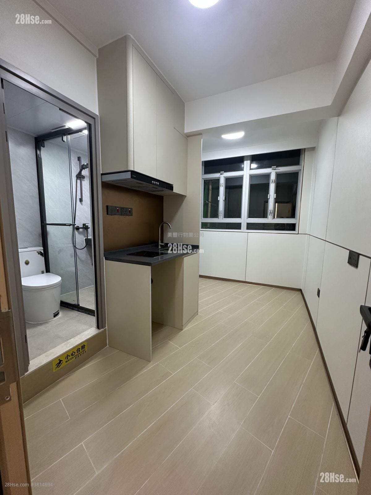 單幢樓房 租盤 開放式間隔 , 1 浴室 130 平方呎