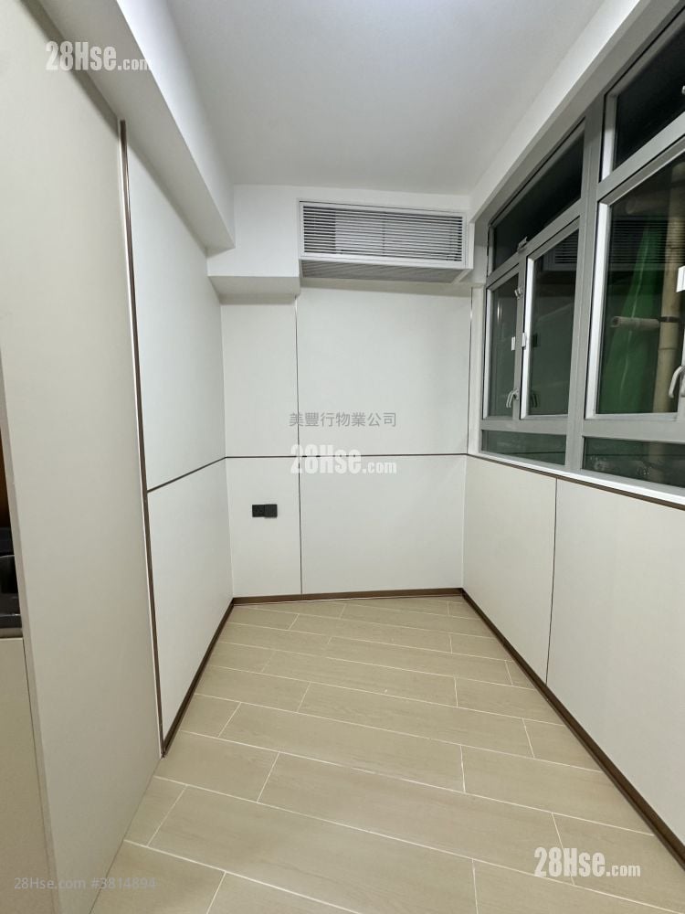 單幢樓房 租盤 開放式間隔 , 1 浴室 130 平方呎