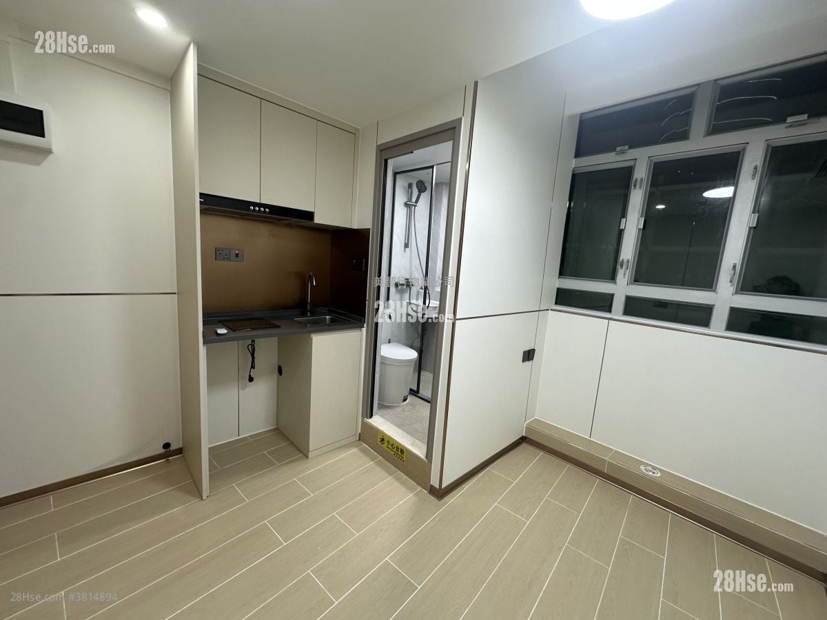 單幢樓房 租盤 開放式間隔 , 1 浴室 130 平方呎