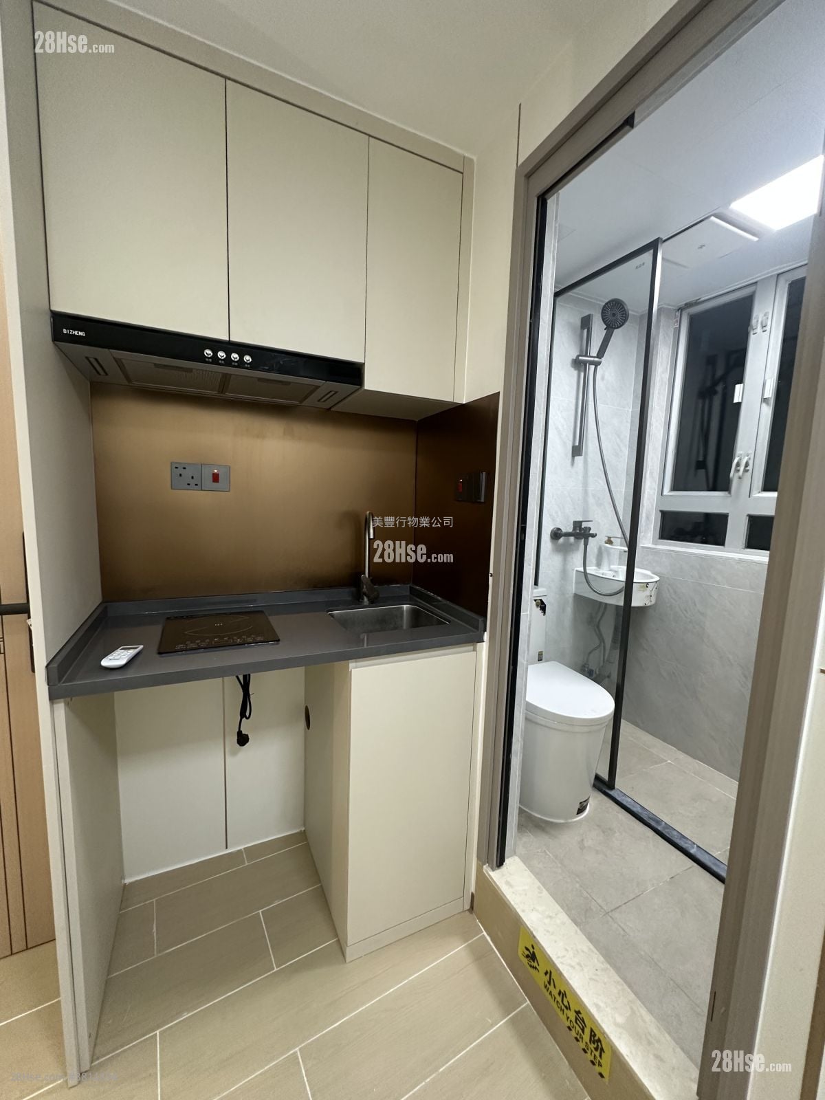 單幢樓房 租盤 開放式間隔 , 1 浴室 130 平方呎