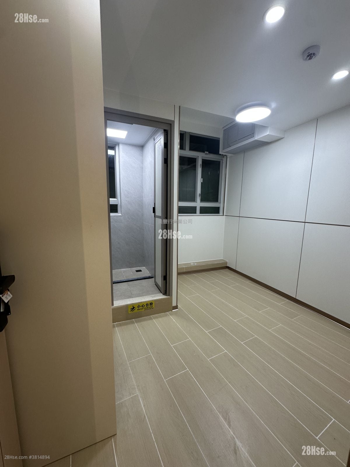 單幢樓房 租盤 開放式間隔 , 1 浴室 130 平方呎