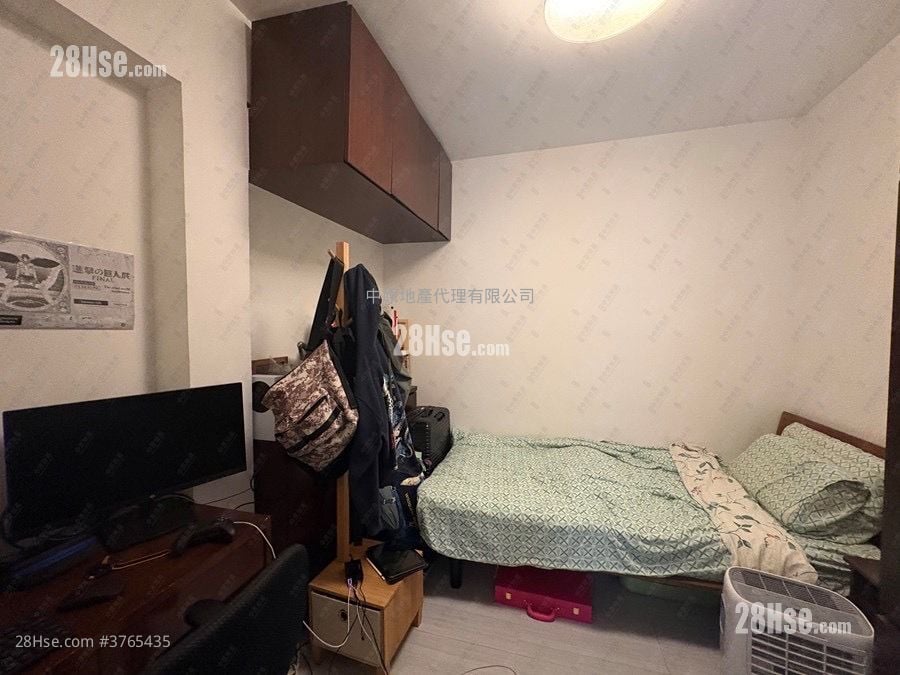 百德大廈 售盤 3 房 688 平方呎