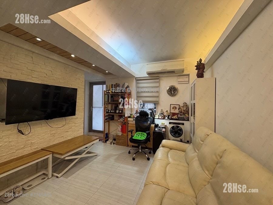 百德大廈 售盤 3 房 688 平方呎