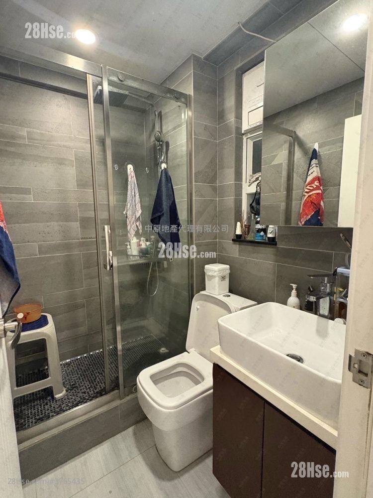 百德大廈 售盤 3 房 688 平方呎