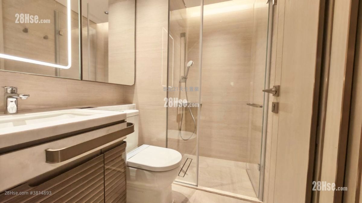 Gold Coast Bay Sell 4 Bedrooms , 3 Bathrooms 312 ft²