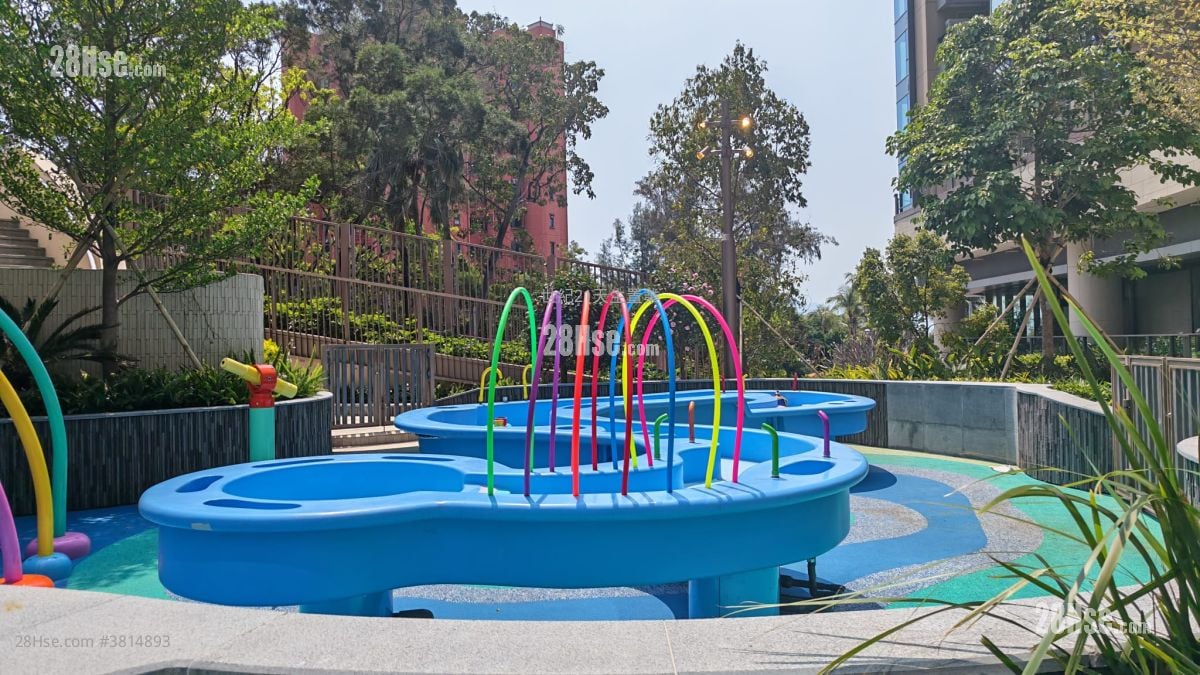 Gold Coast Bay Sell 4 Bedrooms , 3 Bathrooms 312 ft²