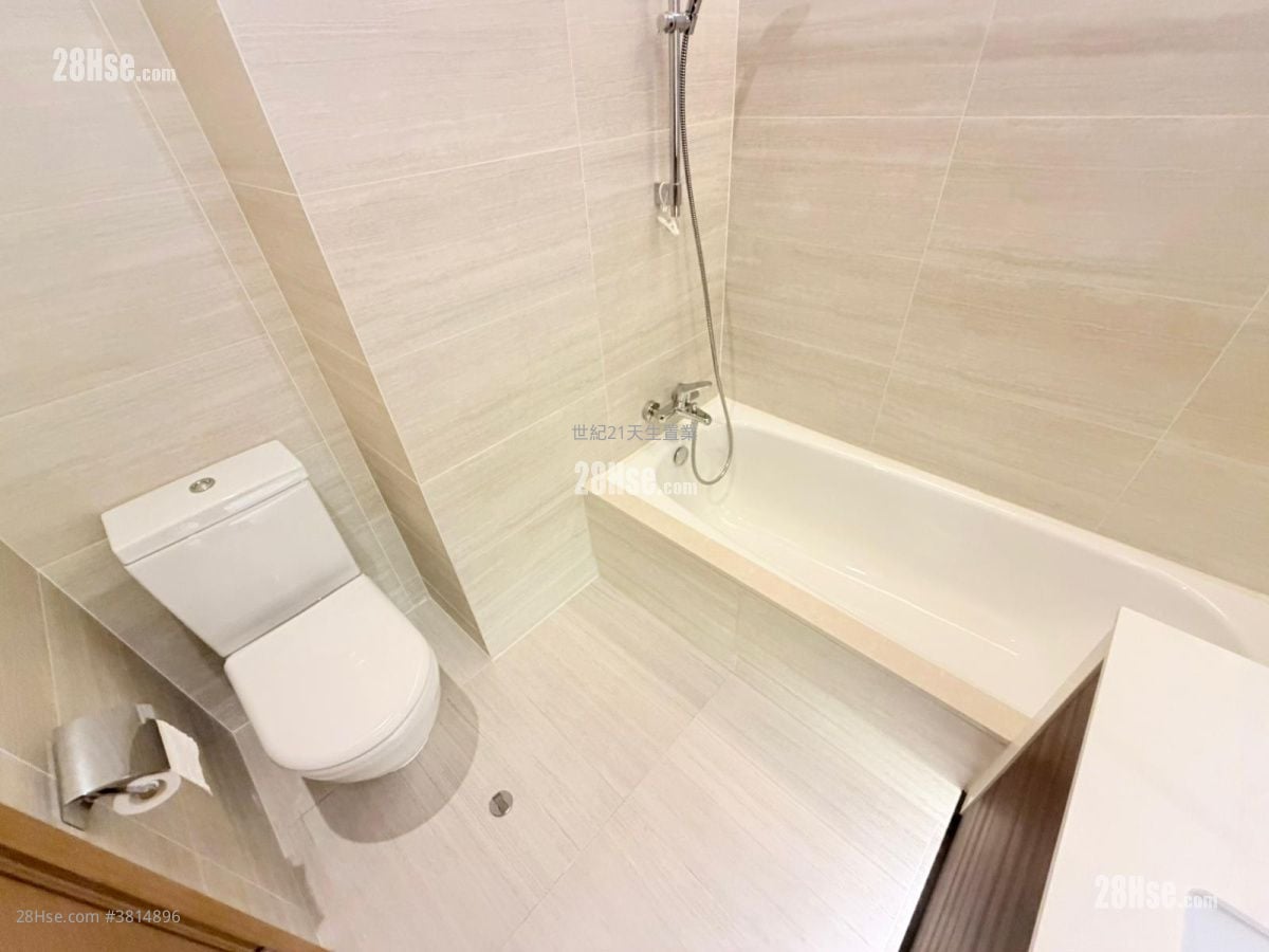 The Bloomsway Sell 5+ Bedrooms , 4 Bathrooms 1,259 ft²