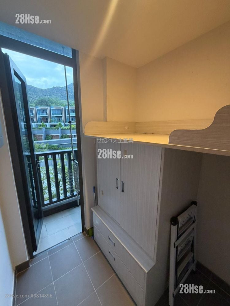 The Bloomsway Sell 5+ Bedrooms , 4 Bathrooms 1,259 ft²