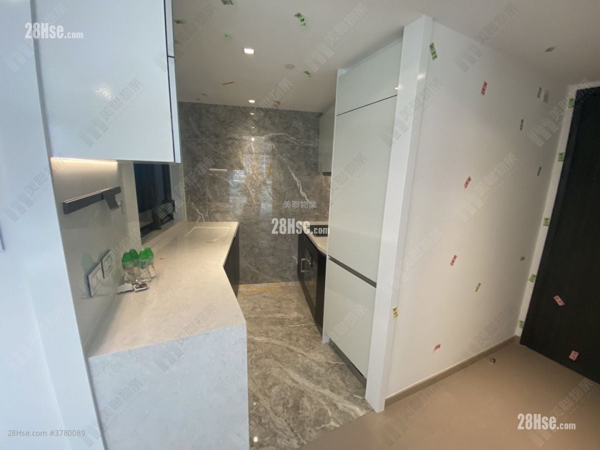 The Southside Rental 3 Bedrooms , 2 Bathrooms 773 ft²