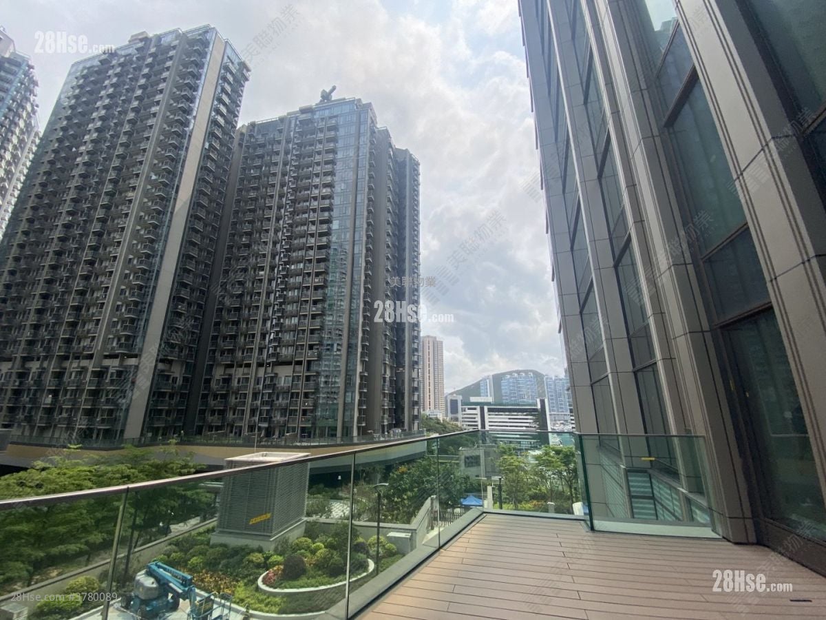 The Southside Rental 3 Bedrooms , 2 Bathrooms 773 ft²