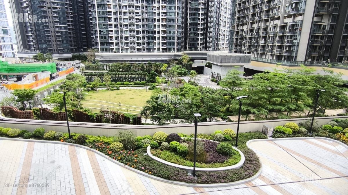 The Southside Rental 3 Bedrooms , 2 Bathrooms 773 ft²