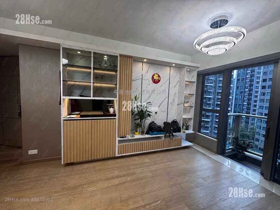 Solaria Sell 3 Bedrooms 597 ft²