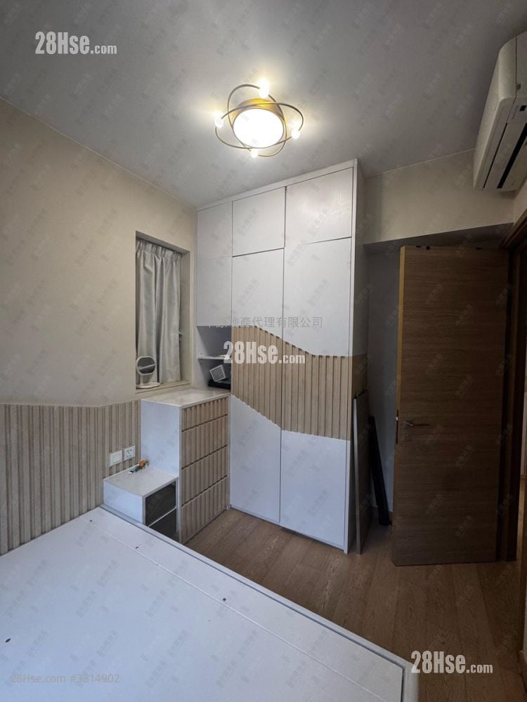 Solaria Sell 3 Bedrooms 597 ft²