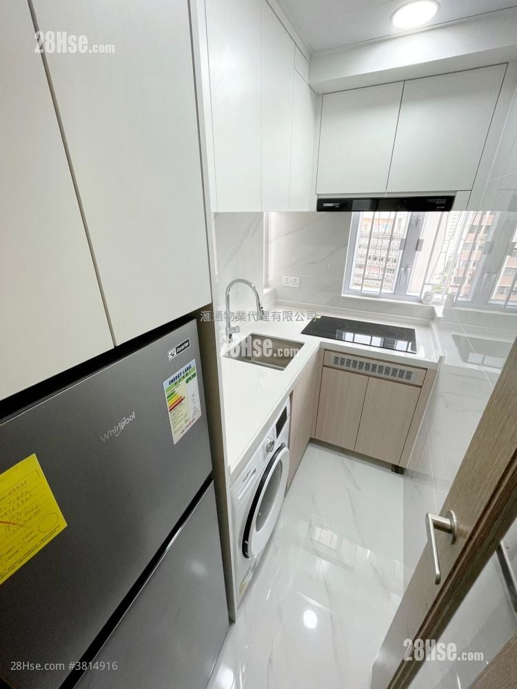Hoi Ning Building Sell 2 Bedrooms , 1 Bathroom 279 ft²