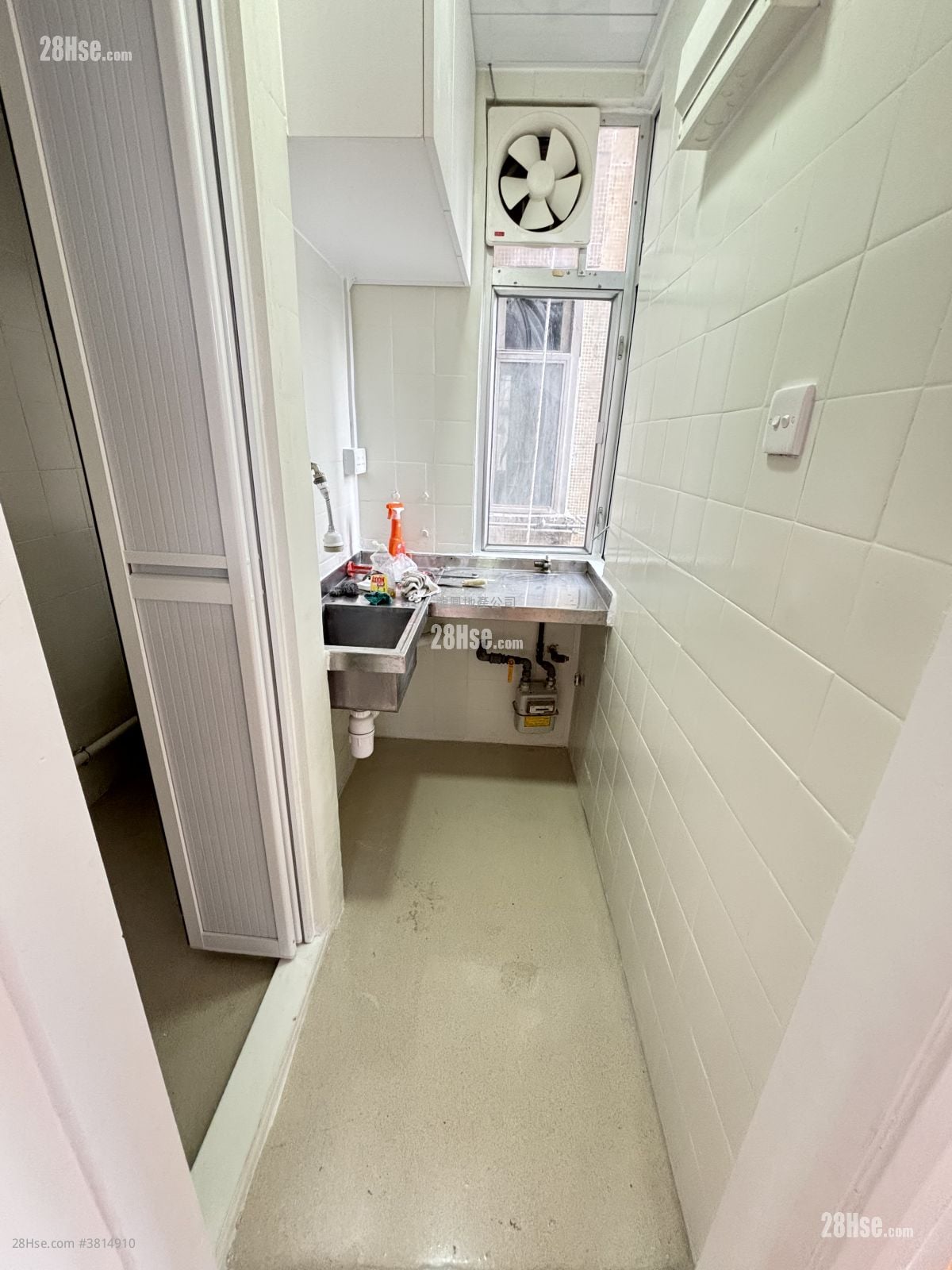 Portland Building Rental 2 Bedrooms , 1 Bathroom 245 ft²