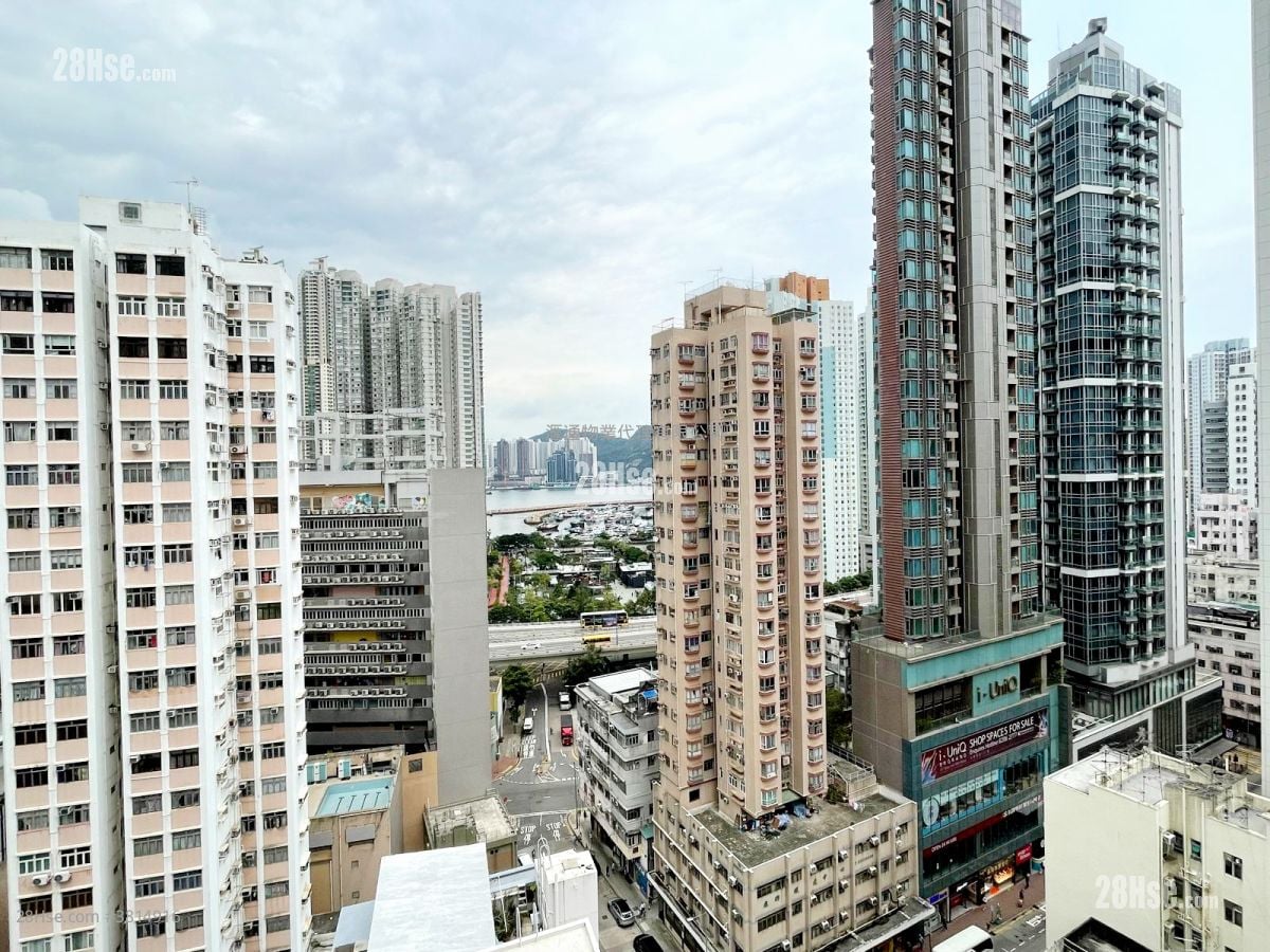 Hoi Ning Building Sell 2 Bedrooms , 1 Bathroom 279 ft²
