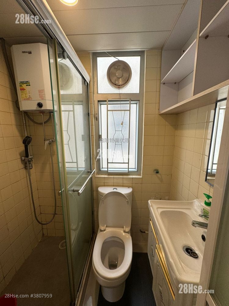 德宝大厦 租盘 2 房 , 1 浴室 285 平方尺