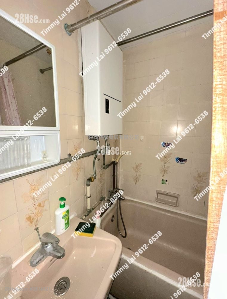 鸿祥大厦 售盘 2 房 , 1 浴室 359 平方尺