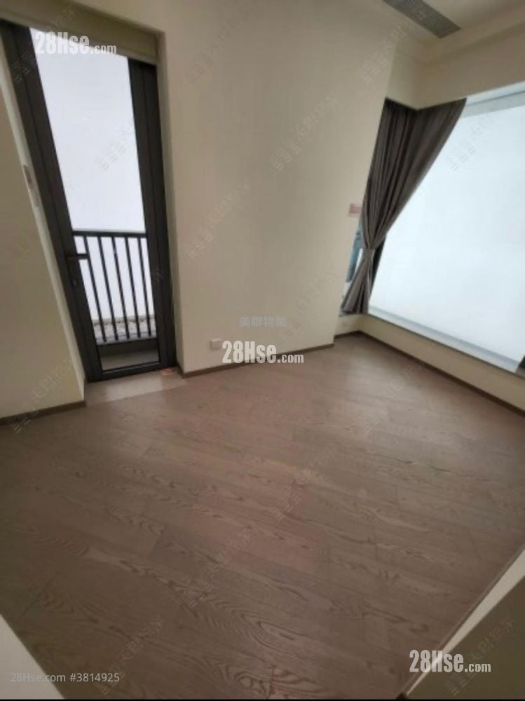 Novo Land Sell 3 Bedrooms , 2 Bathrooms 706 ft²