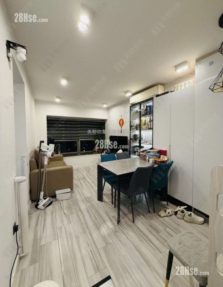 Park Central Sell 3 Bedrooms 636 ft²