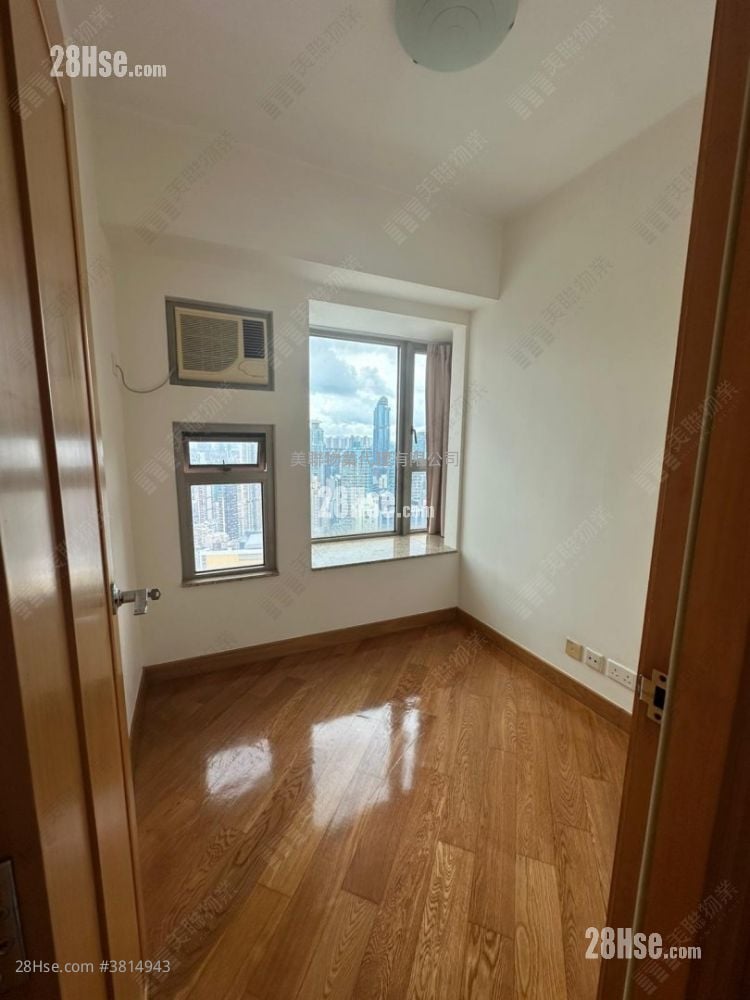 Harbour Green Sell 2 Bedrooms , 1 Bathroom 474 ft²