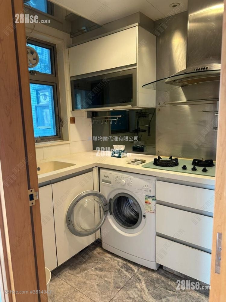 Harbour Green Sell 2 Bedrooms , 1 Bathroom 474 ft²