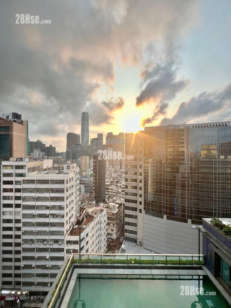 Topside Residence Rental 3 Bedrooms , 1 Bathroom 545 ft²