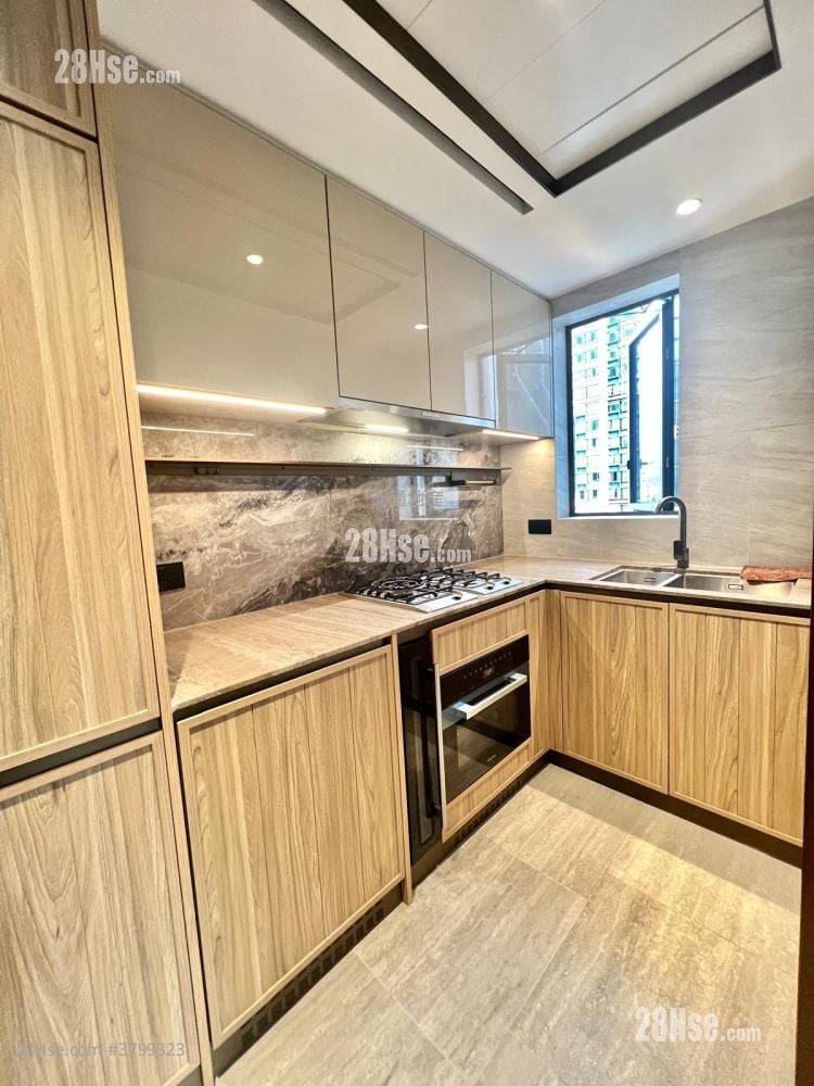 Topside Residence Rental 3 Bedrooms , 1 Bathroom 545 ft²