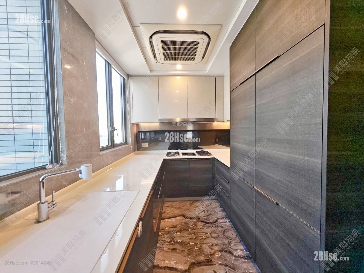 Aurora Rental 3 Bedrooms , 2 Bathrooms 985 ft²