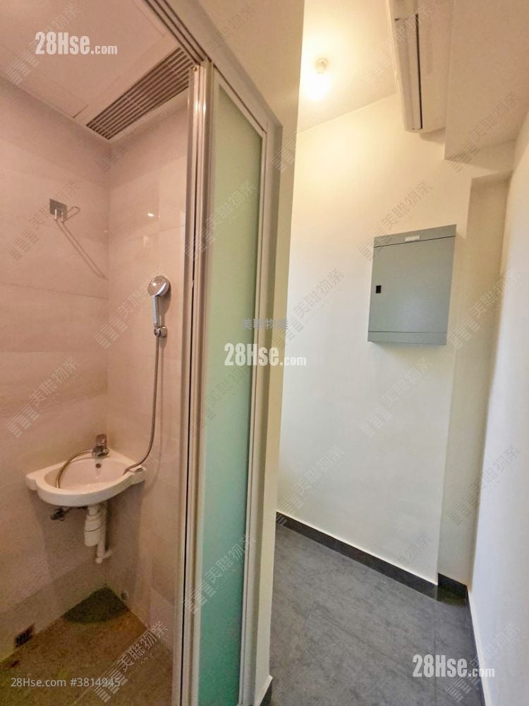 Aurora Rental 3 Bedrooms , 2 Bathrooms 985 ft²