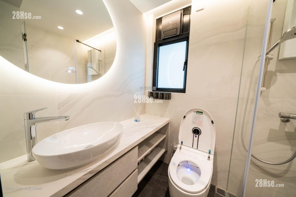 Tai Hing Gardens Rental 2 Bedrooms , 1 Bathroom 447 ft²