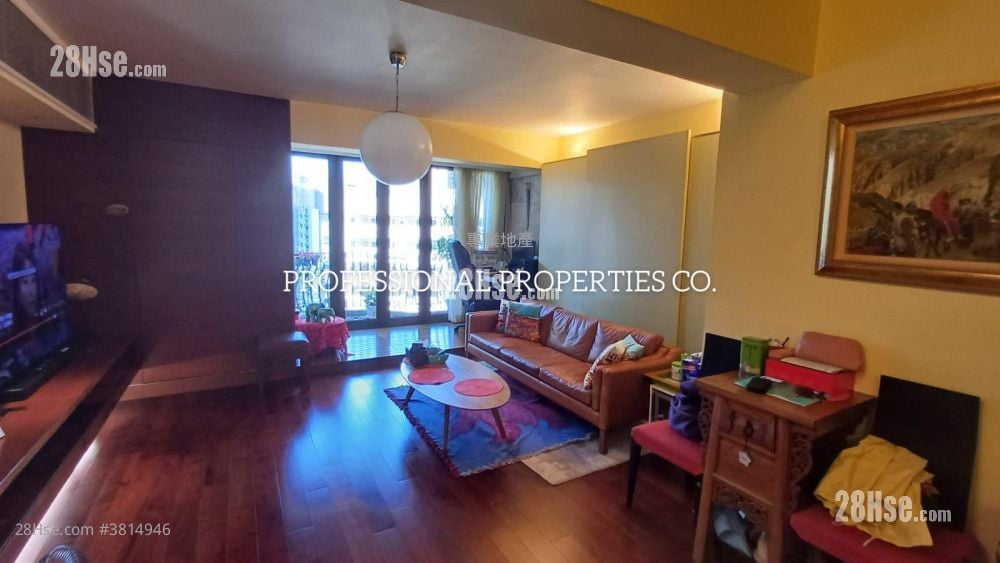 倚雲閣 售盤 3 房 , 2 浴室 1,213 平方呎