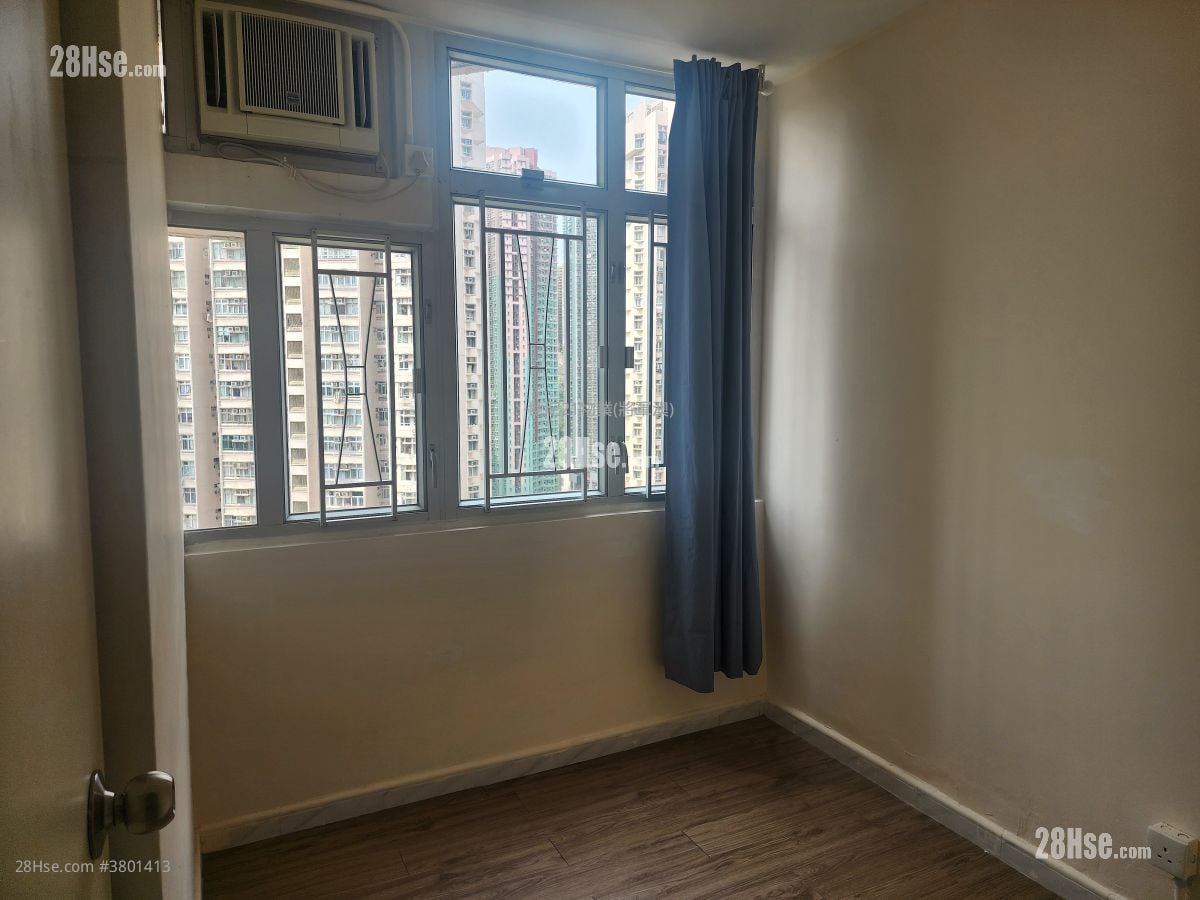 景林邨 售盘 2 房 , 1 浴室 381 平方尺