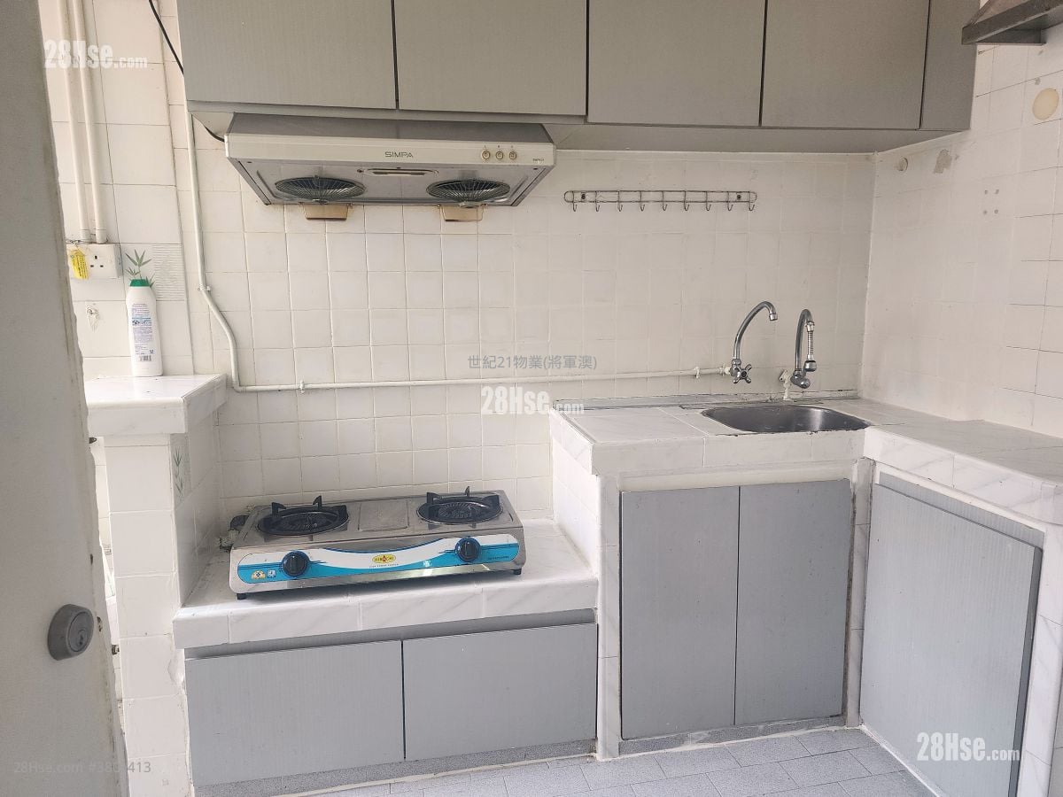 景林邨 售盘 2 房 , 1 浴室 381 平方尺