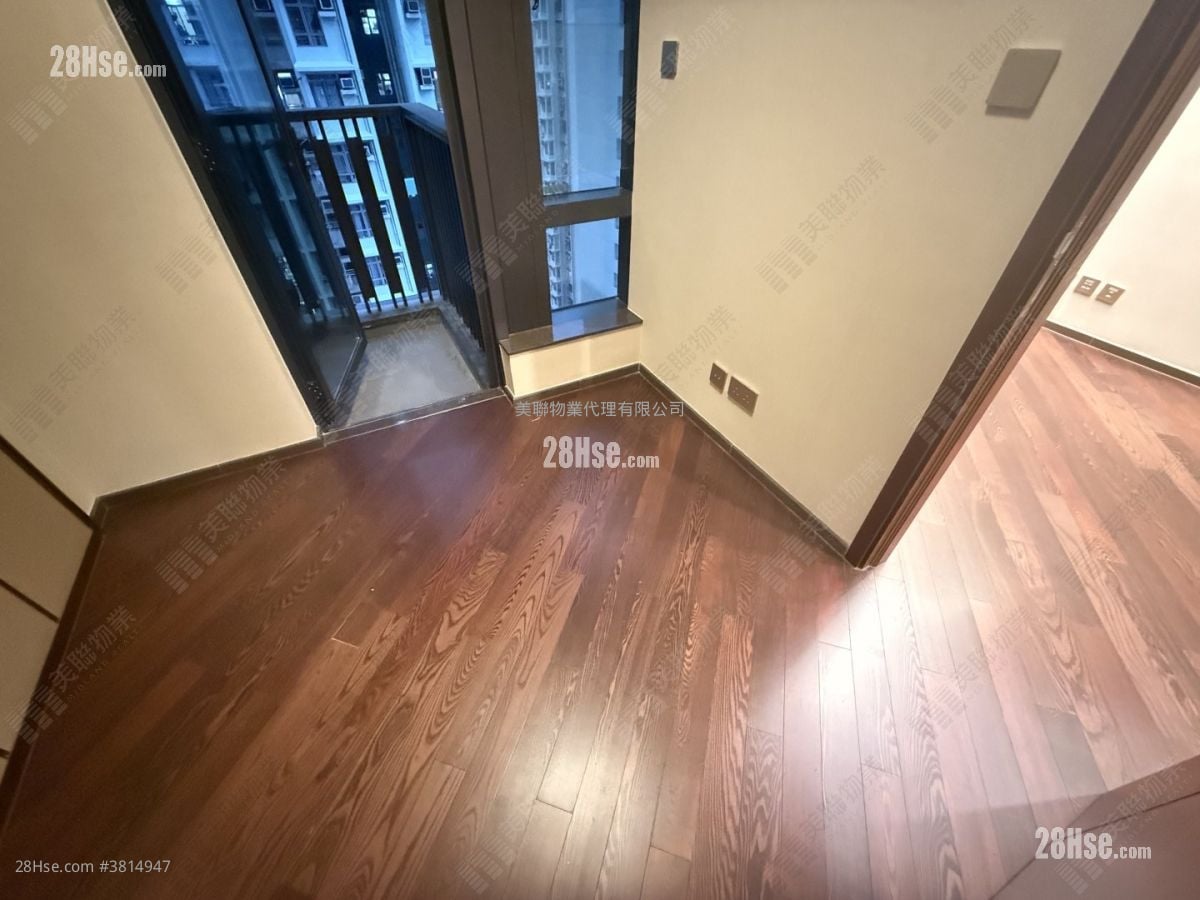 睿峰 售盤 1 房 319 平方呎