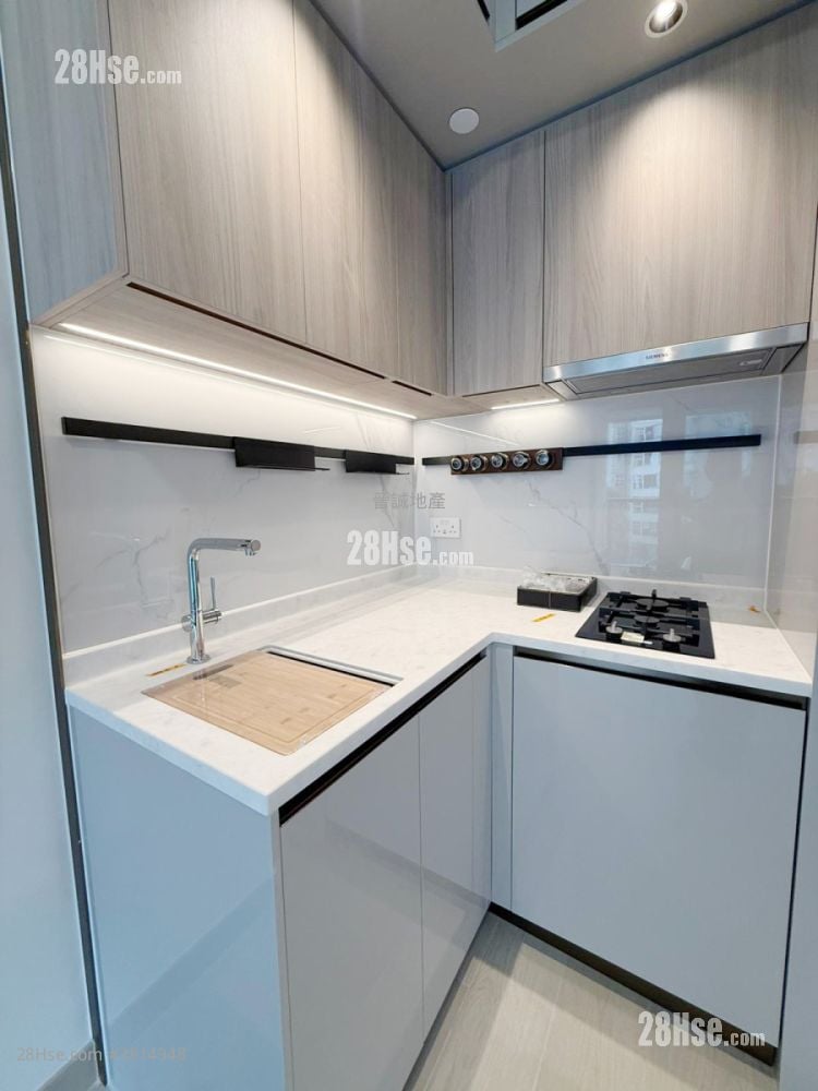 Gold Coast Bay Sell 1 Bedroom , 1 Bathroom 312 ft²