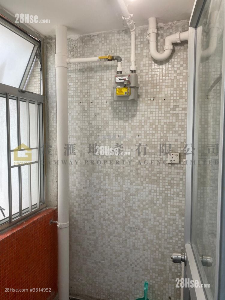 Tin Ma Court Sell 338 ft²