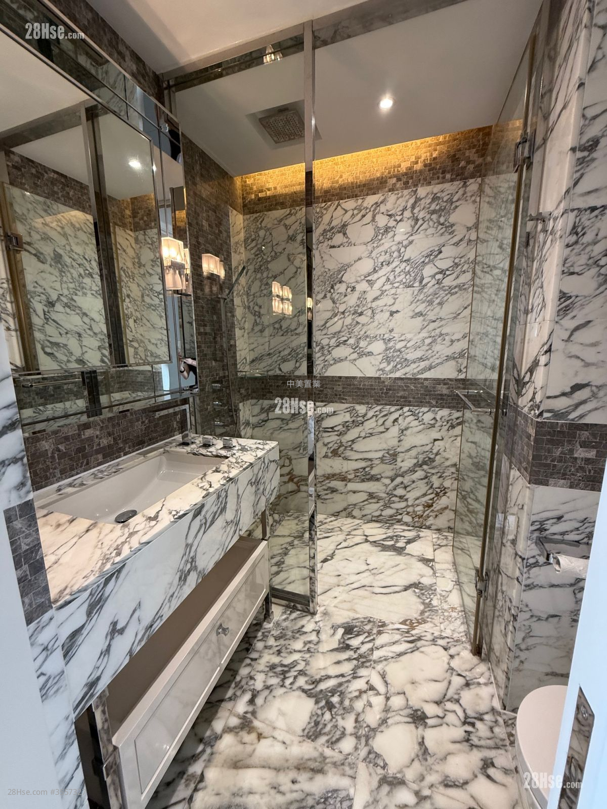 The Warren Rental 2 Bedrooms , 2 Bathrooms 612 ft²