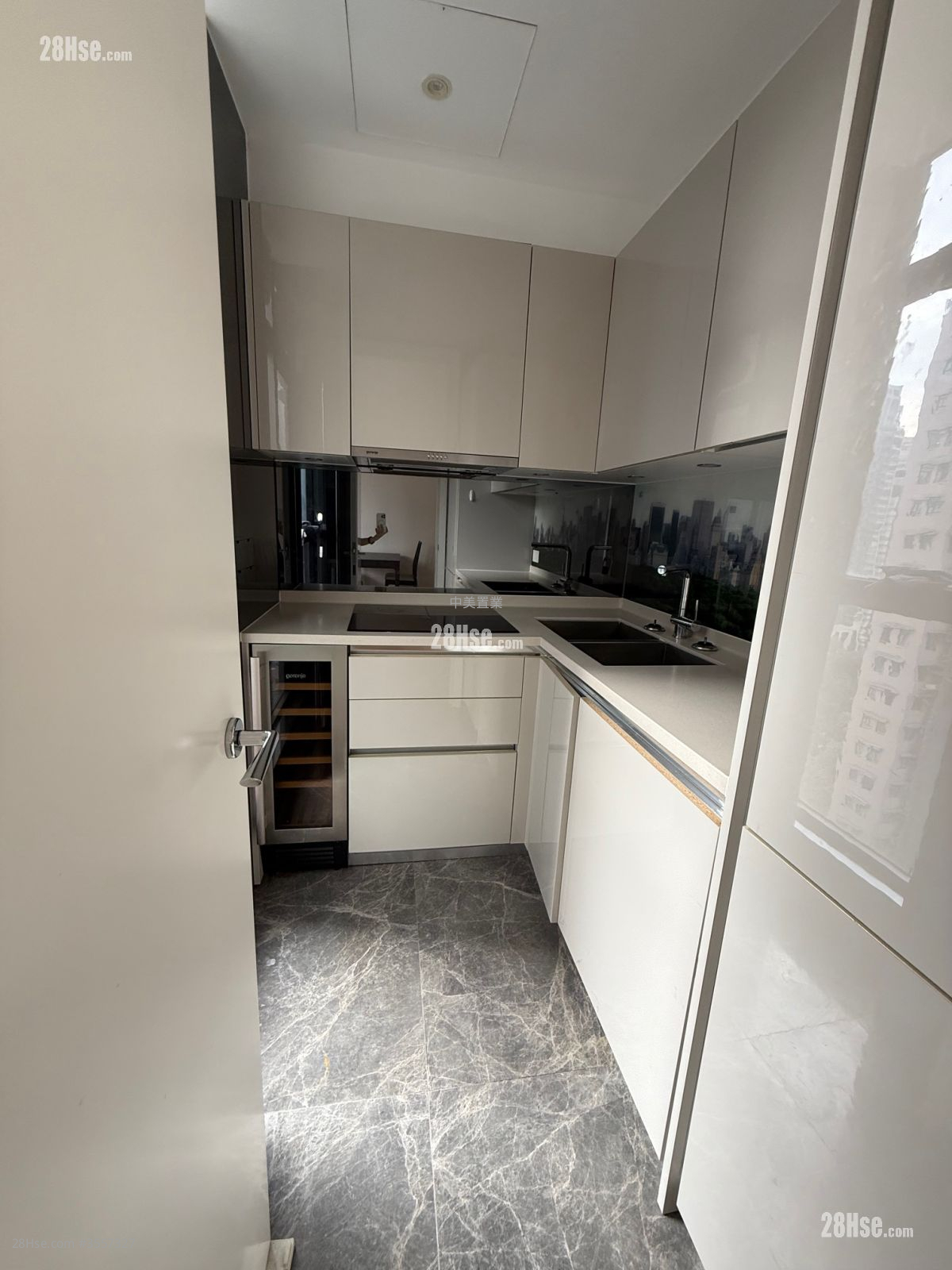 The Warren Rental 2 Bedrooms , 2 Bathrooms 612 ft²