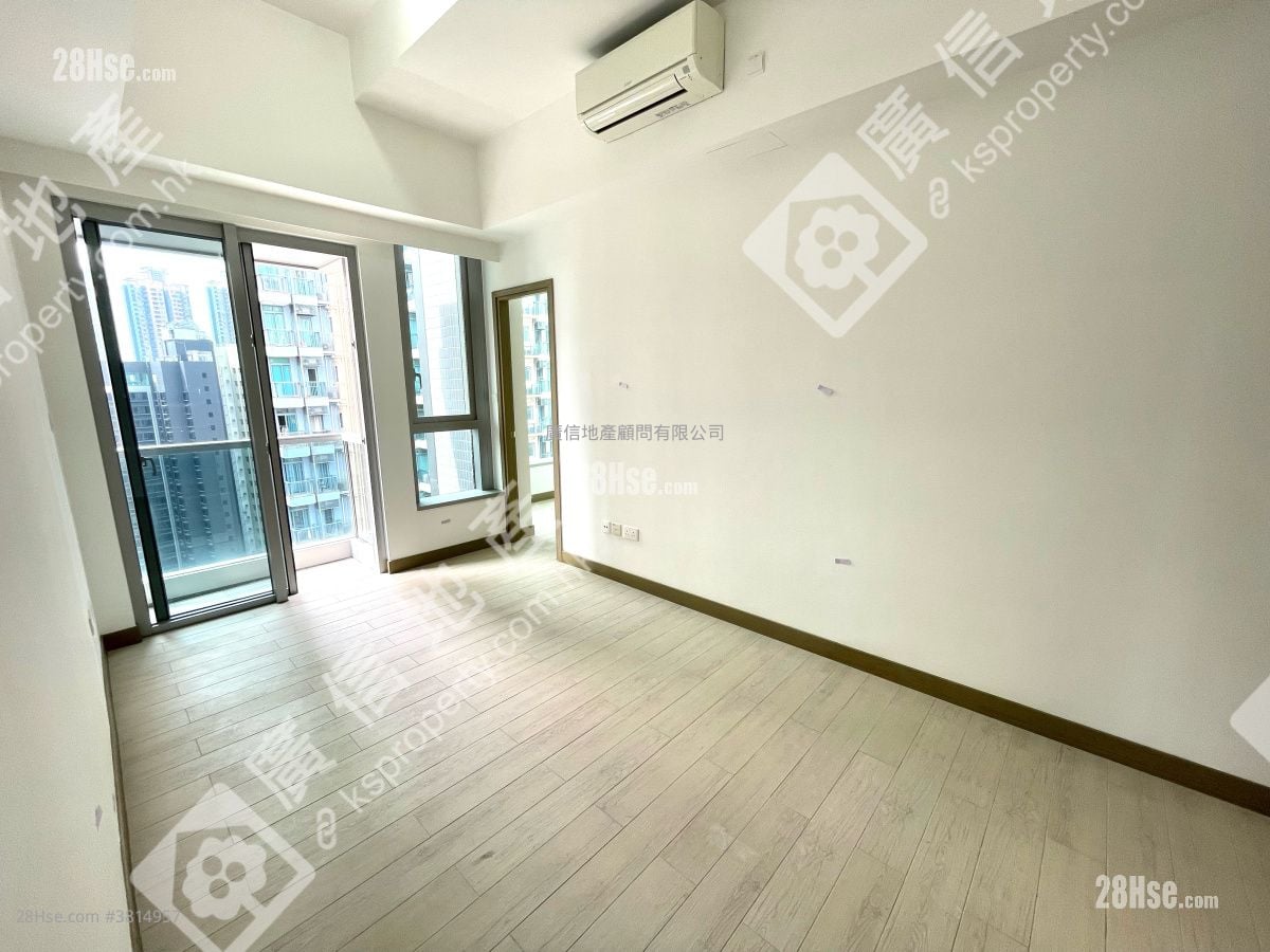 L Living 23 Rental 2 Bedrooms , 1 Bathroom 466 ft²