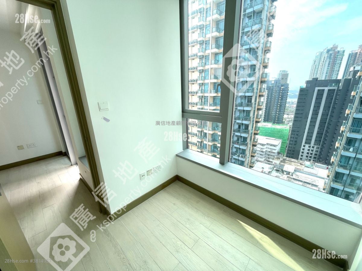 L Living 23 Rental 2 Bedrooms , 1 Bathroom 466 ft²