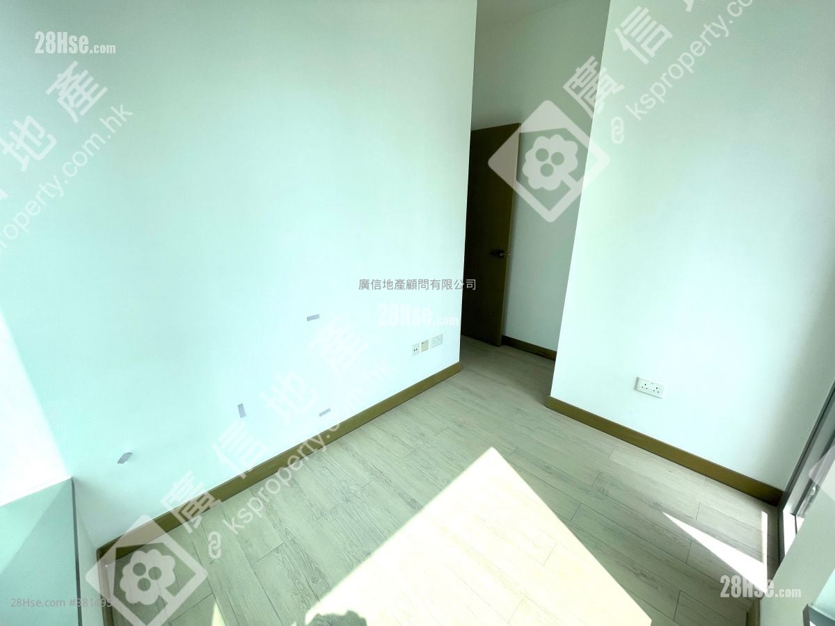 L Living 23 Rental 2 Bedrooms , 1 Bathroom 466 ft²